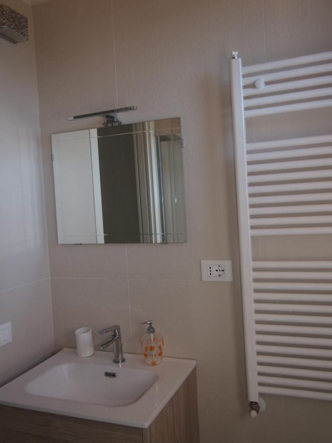 Agriturismo Ardizio 43 佩萨罗 外观 照片